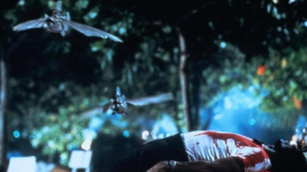 Piranha 2  : les tueurs volants